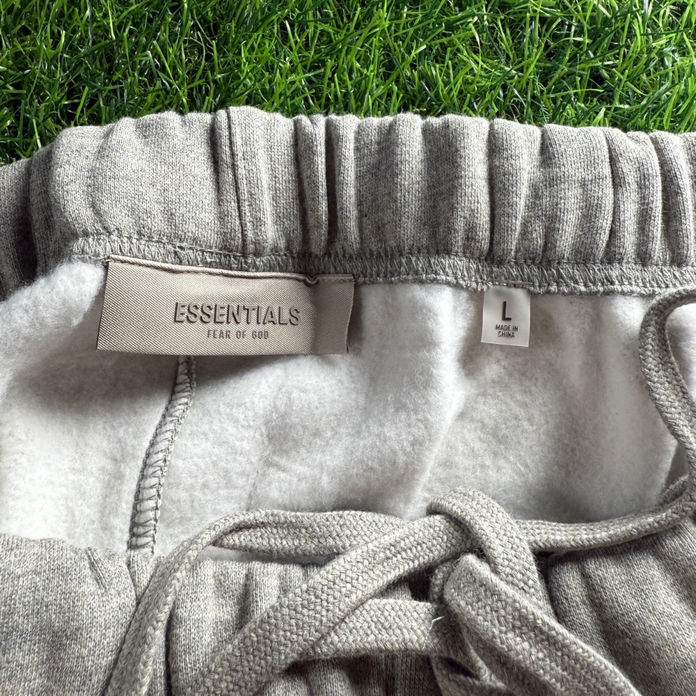Fear Of God Essentials Dark Oatmeal SS22 Cuffed Sweatpants - Picture 10 of 13